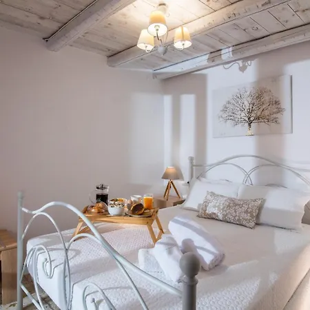 Avli Traditional With Private Jacuzzi Будинок відпочинку *