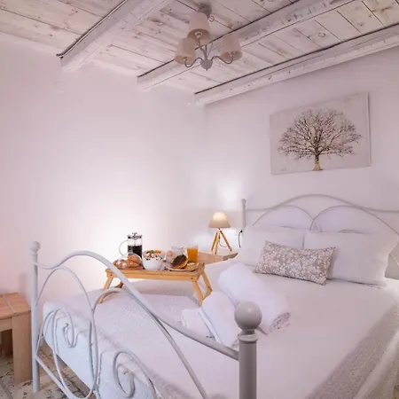 Avli Traditional With Private Jacuzzi